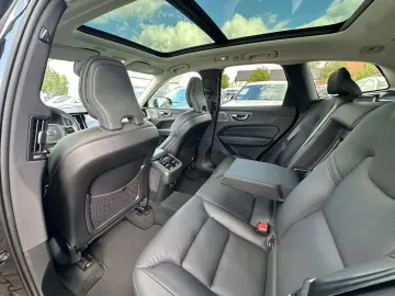XC60 Ultimate Dark AWD Leder HuD Pano B&W 360°