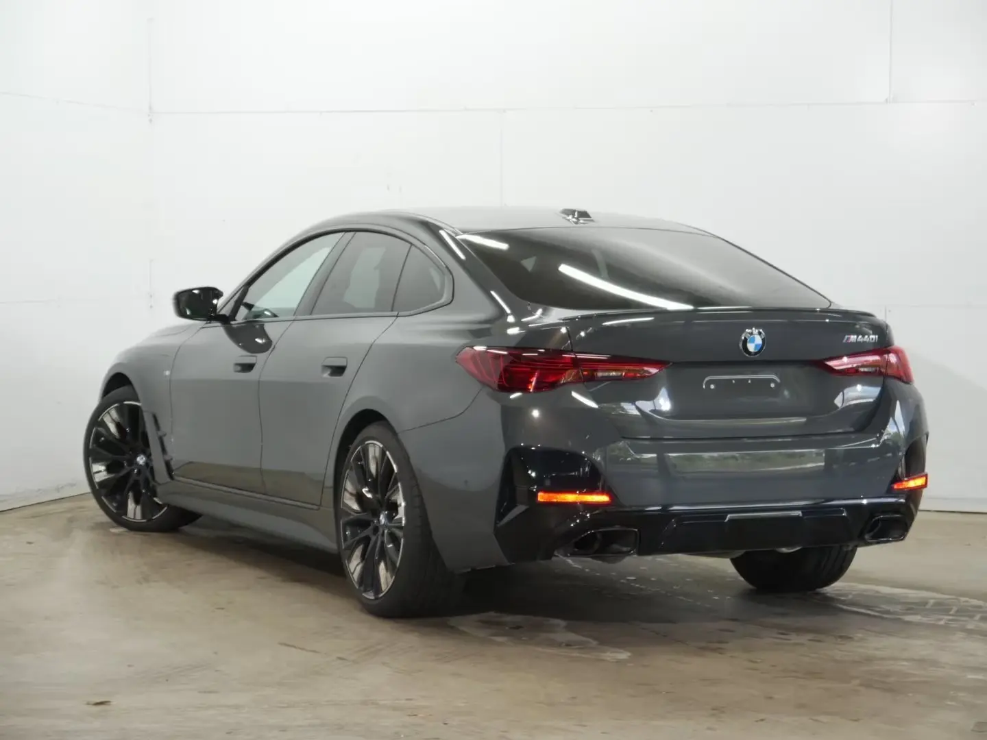 BMW M440i xDrive 360