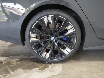BMW M440i xDrive 360