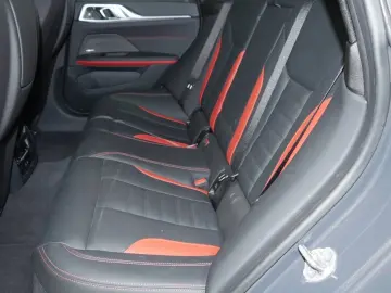 BMW M440i xDrive 360