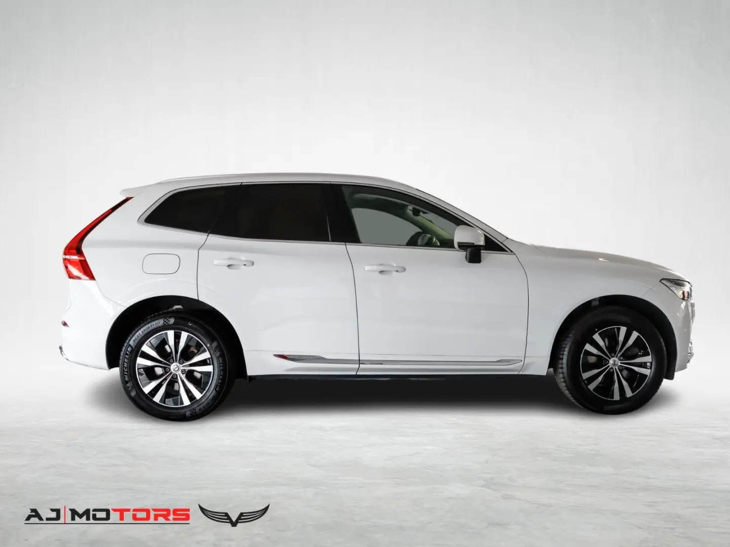 XC60 Inscription Expression *PANO-360°-LED-DAB+*