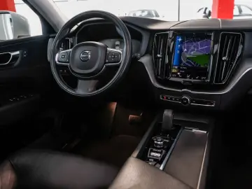XC60 Inscription Expression *PANO-360°-LED-DAB+*