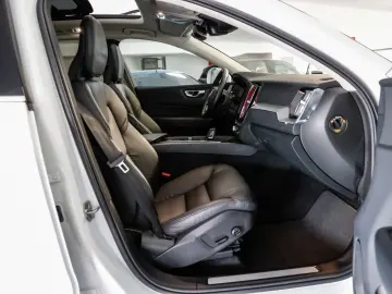 XC60 Inscription Expression *PANO-360°-LED-DAB+*