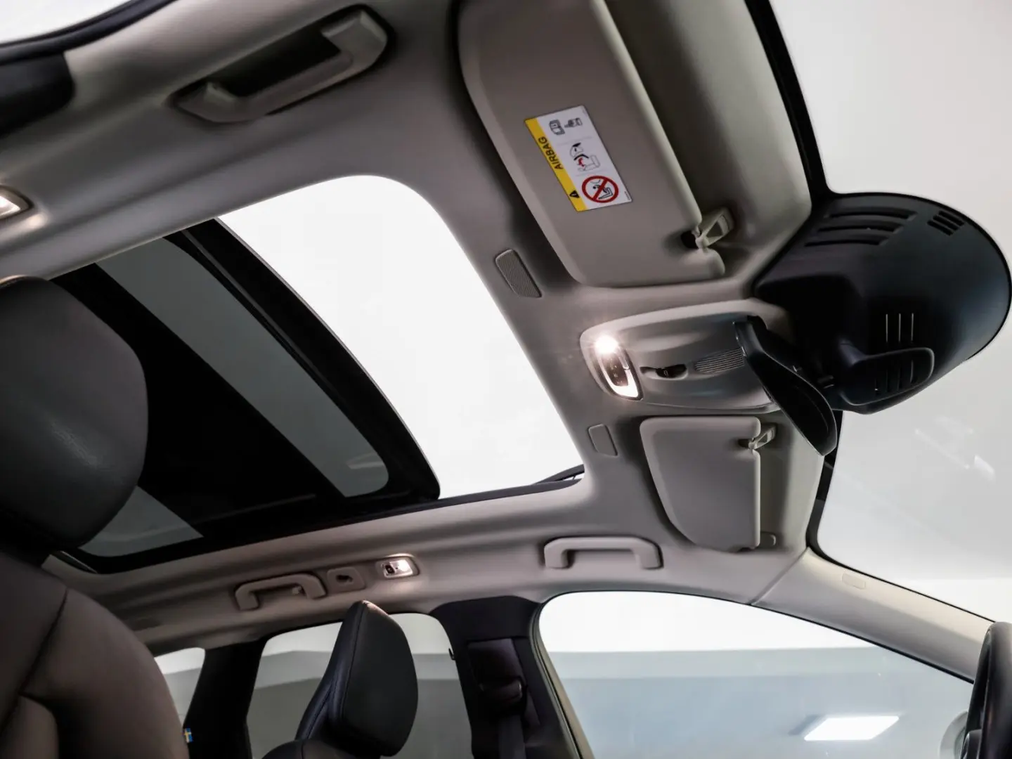 XC60 Inscription Expression *PANO-360°-LED-DAB+*