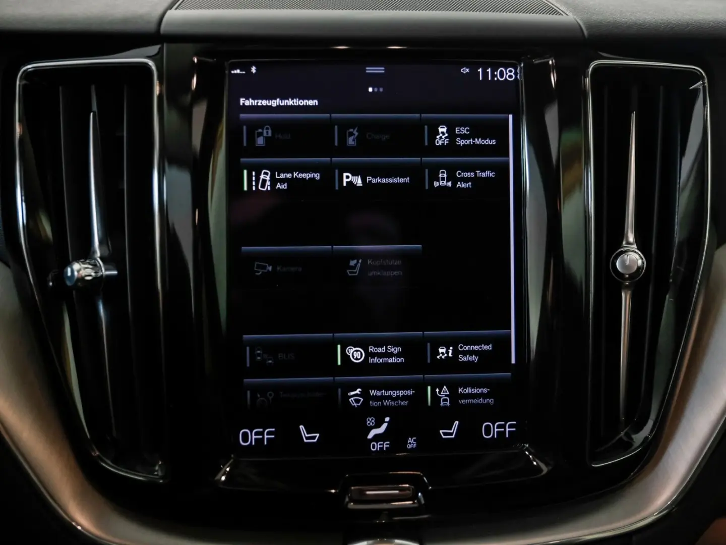 XC60 Inscription Expression *PANO-360°-LED-DAB+*