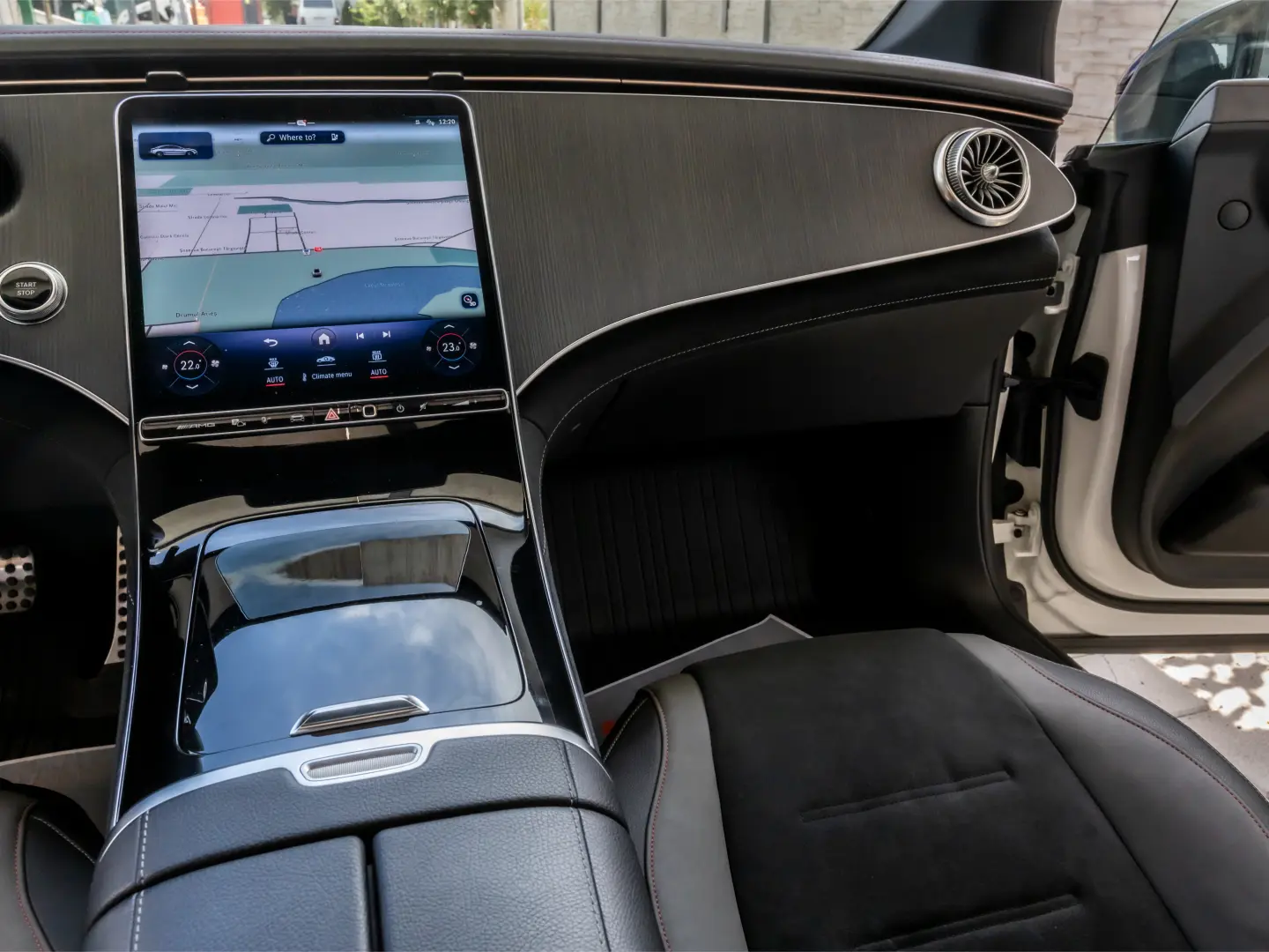 MERCEDES-BENZ AMG EQE 43 4MATIC// 476 cp // Prim-Proprietar