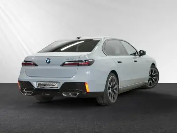 M760e xDrive TV-Fond-Entert.|SkyLounge|AHK