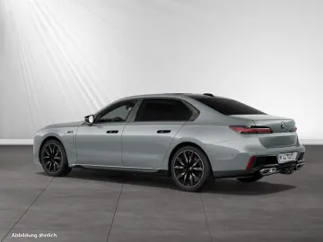 M760e xDrive AHK|SkyLounge|Fond-Entertainement