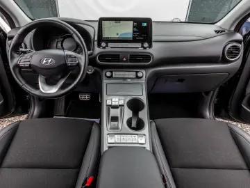 HYUNDAI Kona EV Style // 64 KW/204 CP/2020/TVA deductibila