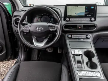 HYUNDAI Kona EV Style // 64 KW/204 CP/2020/TVA deductibila