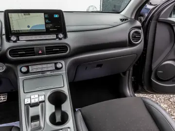 HYUNDAI Kona EV Style // 64 KW/204 CP/2020/TVA deductibila
