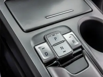 HYUNDAI Kona EV Style // 64 KW/204 CP/2020/TVA deductibila