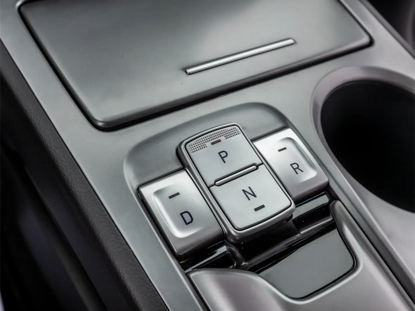 HYUNDAI Kona EV Style // 64 KW/204 CP/2020/TVA deductibila