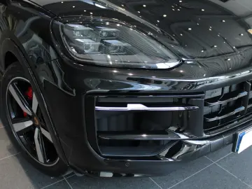 Porsche Cayenne S E-Hybrid