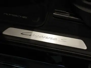 Porsche Cayenne E-Hybrid
