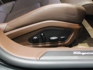 Porsche Taycan Turbo Cross Turismo