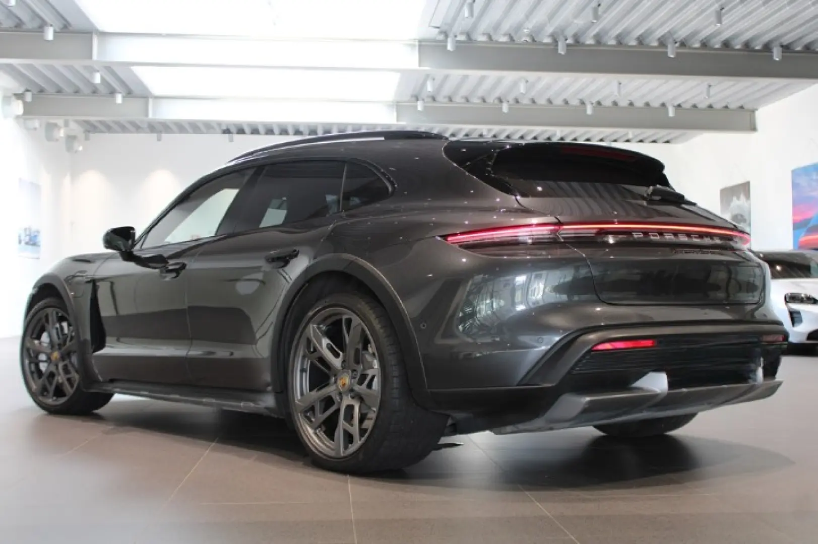 Porsche Taycan Turbo Cross Turismo