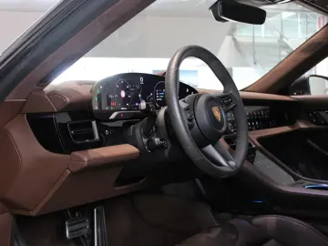 Porsche Taycan Turbo Cross Turismo
