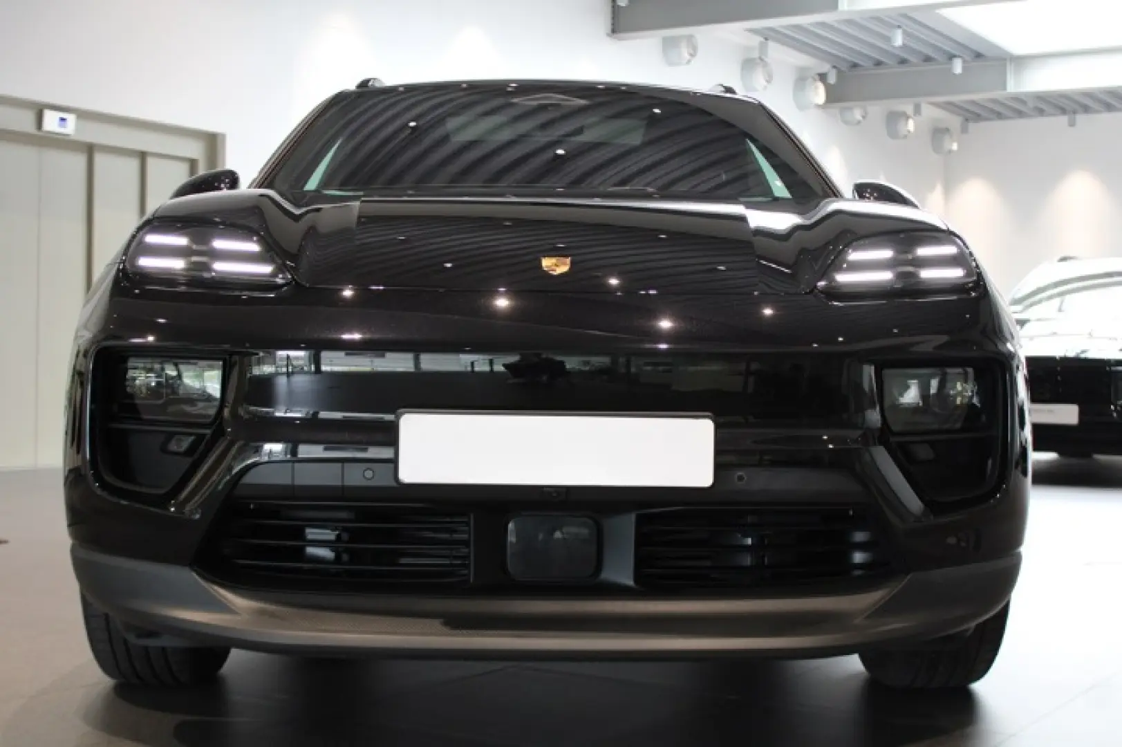 Porsche Macan Electric