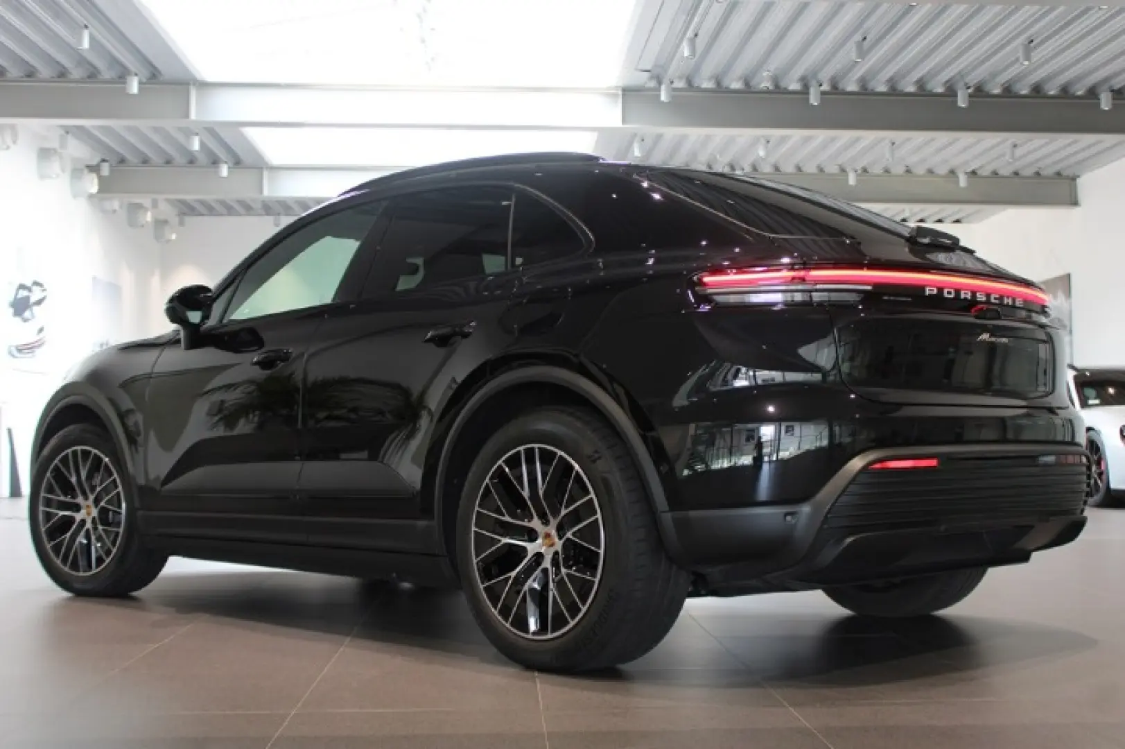 Porsche Macan Electric