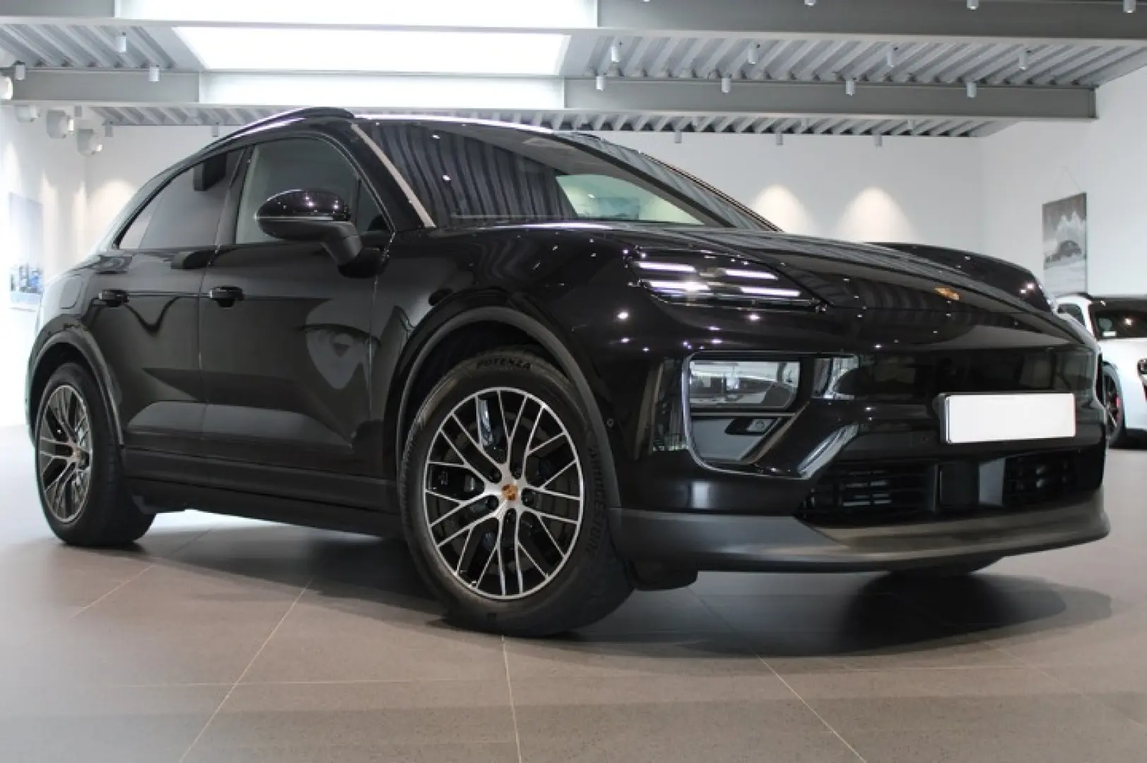 Porsche Macan Electric