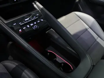 Porsche Macan Electric