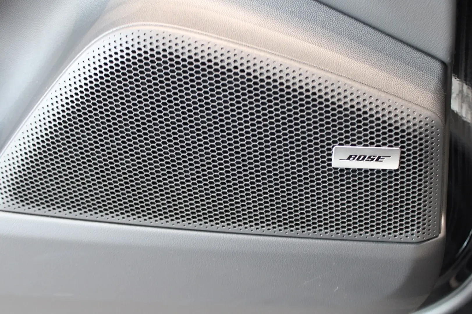Porsche Macan Electric