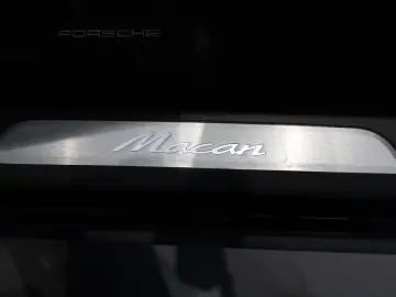 Porsche Macan Electric