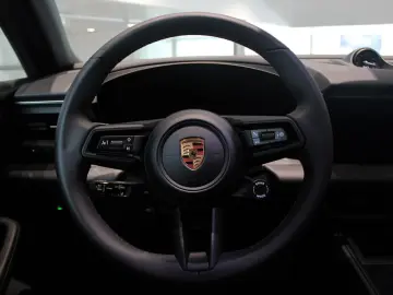 Porsche Macan Electric