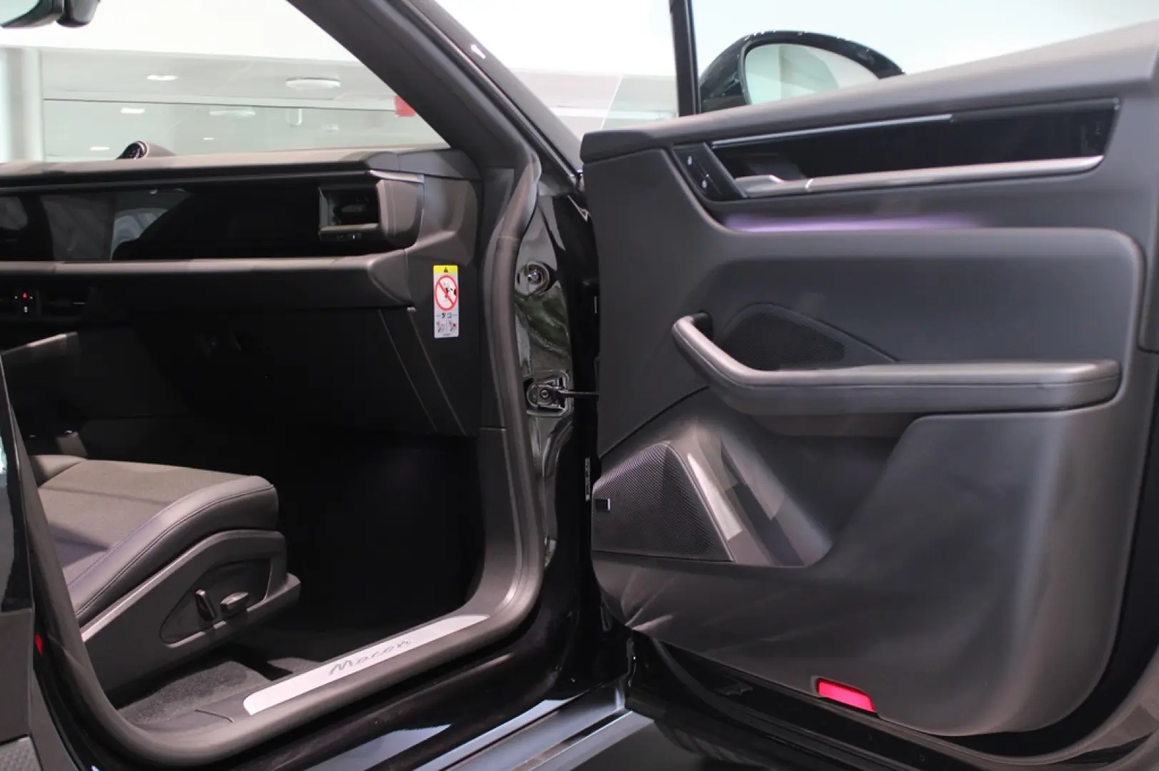 Porsche Macan Electric