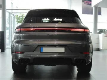 Porsche Cayenne S E-Hybrid