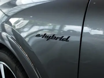 Porsche Cayenne S E-Hybrid
