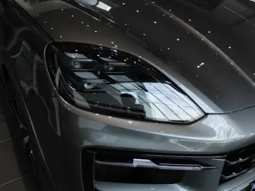 Porsche Cayenne S E-Hybrid