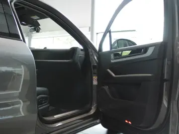 Porsche Cayenne S E-Hybrid