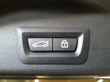 X5 xDrive45e M-SPORT NAVI LED PDC KAM