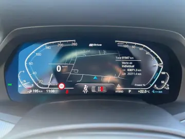 X5 xDrive 45e xLine Laser Sky Lounge DrAs 2-Achs