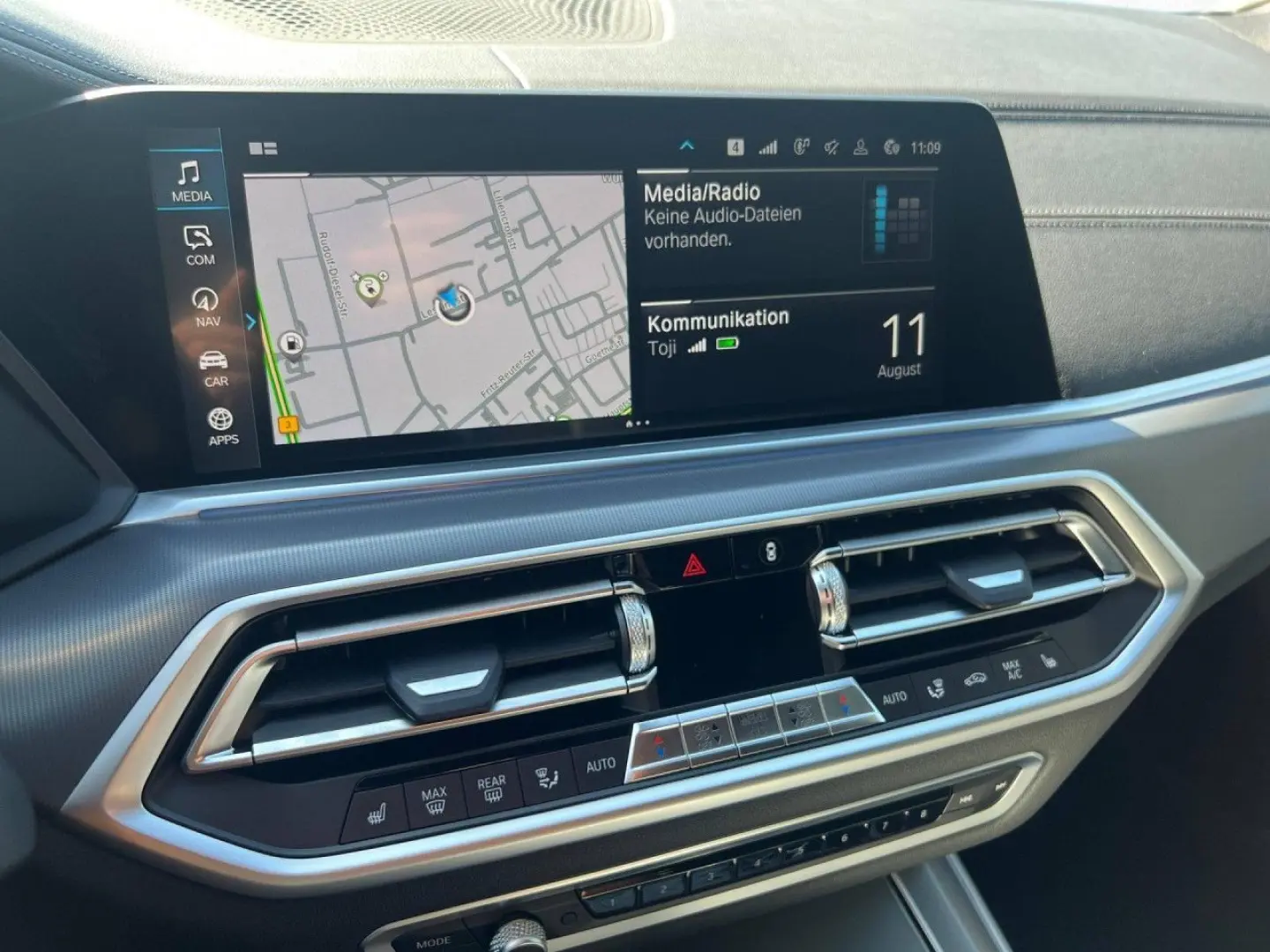 X5 xDrive 45e xLine Laser Sky Lounge DrAs 2-Achs