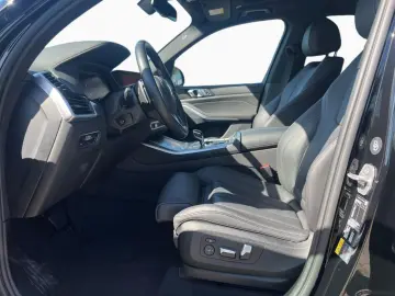 X5 xDrive 45e xLine Laser Sky Lounge DrAs 2-Achs