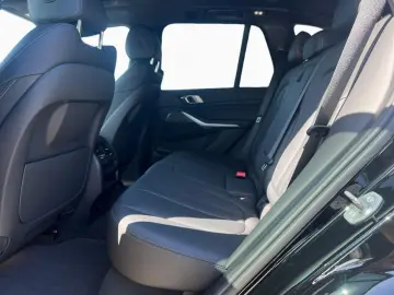 X5 xDrive 45e xLine Laser Sky Lounge DrAs 2-Achs