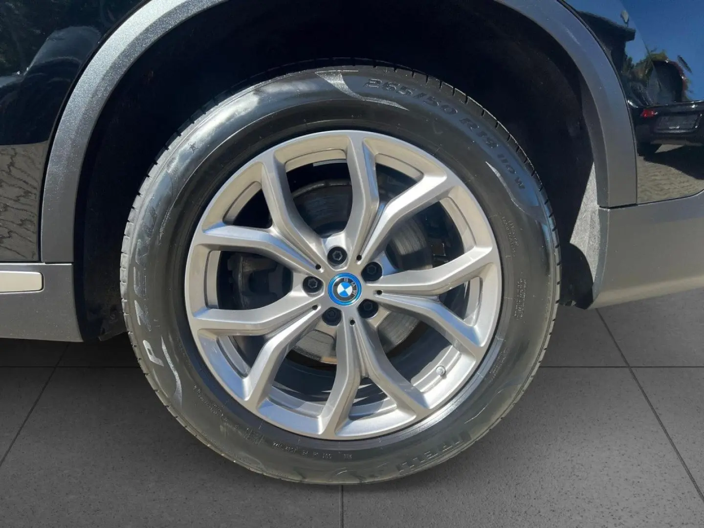 X5 xDrive 45e xLine Laser Sky Lounge DrAs 2-Achs