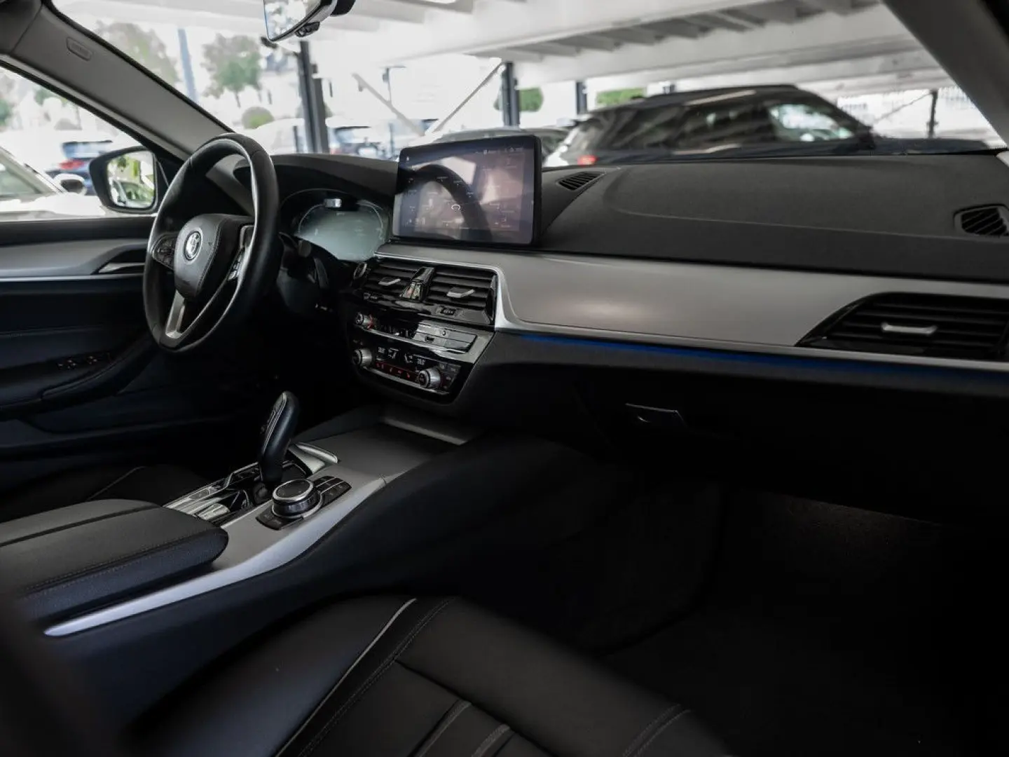 530e xDrive FACEL. HUD LED ACC W-LAN NAVI KAMERA