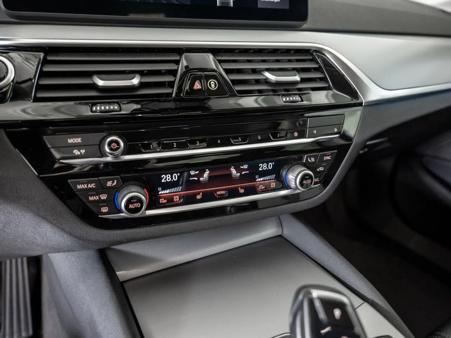 530e xDrive FACEL. HUD LED ACC W-LAN NAVI KAMERA