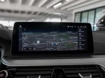 530e xDrive FACEL. HUD LED ACC W-LAN NAVI KAMERA