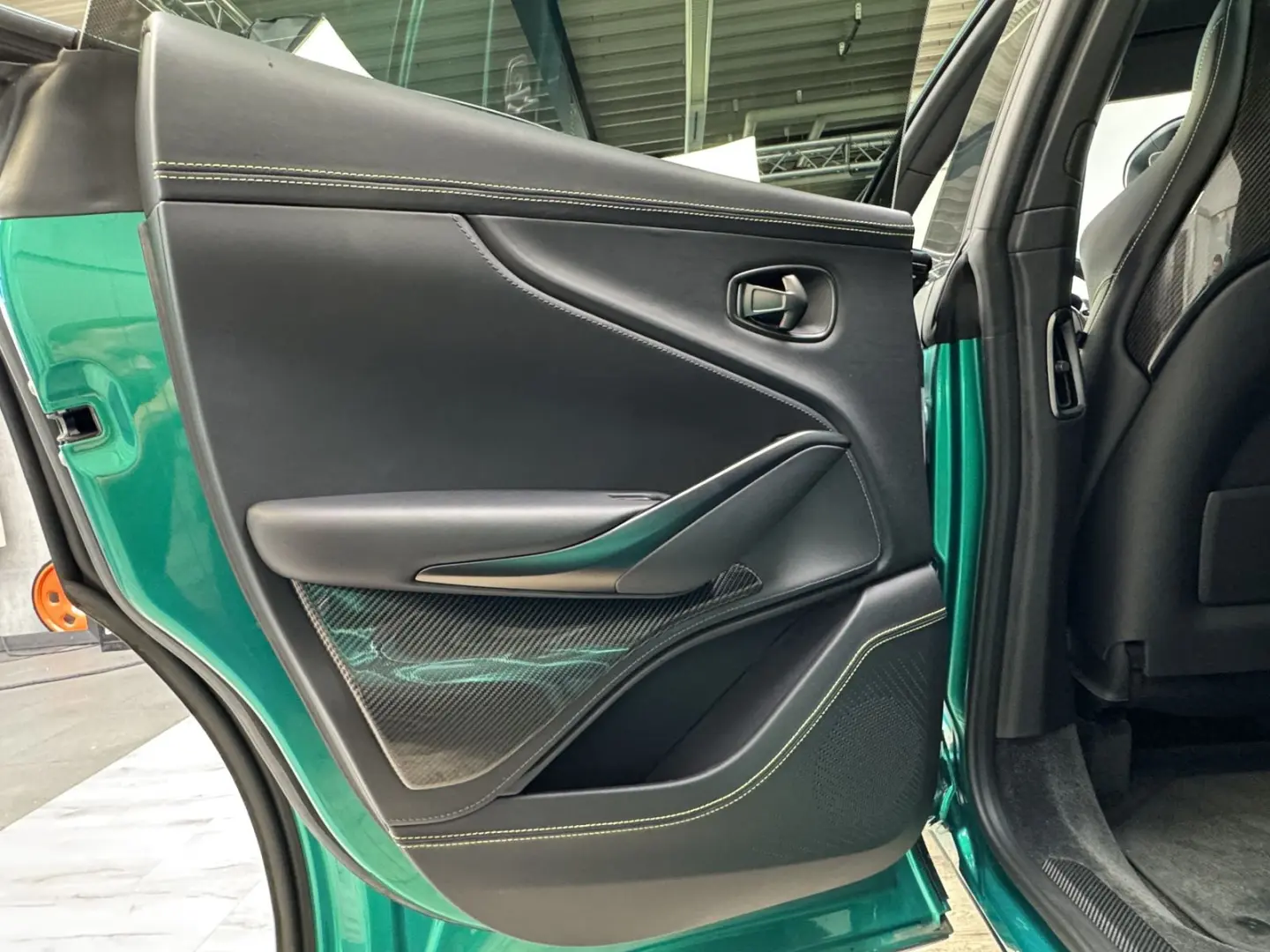 DBX 707 Q/AMR Edition 23Zoll AM Wings UPE305