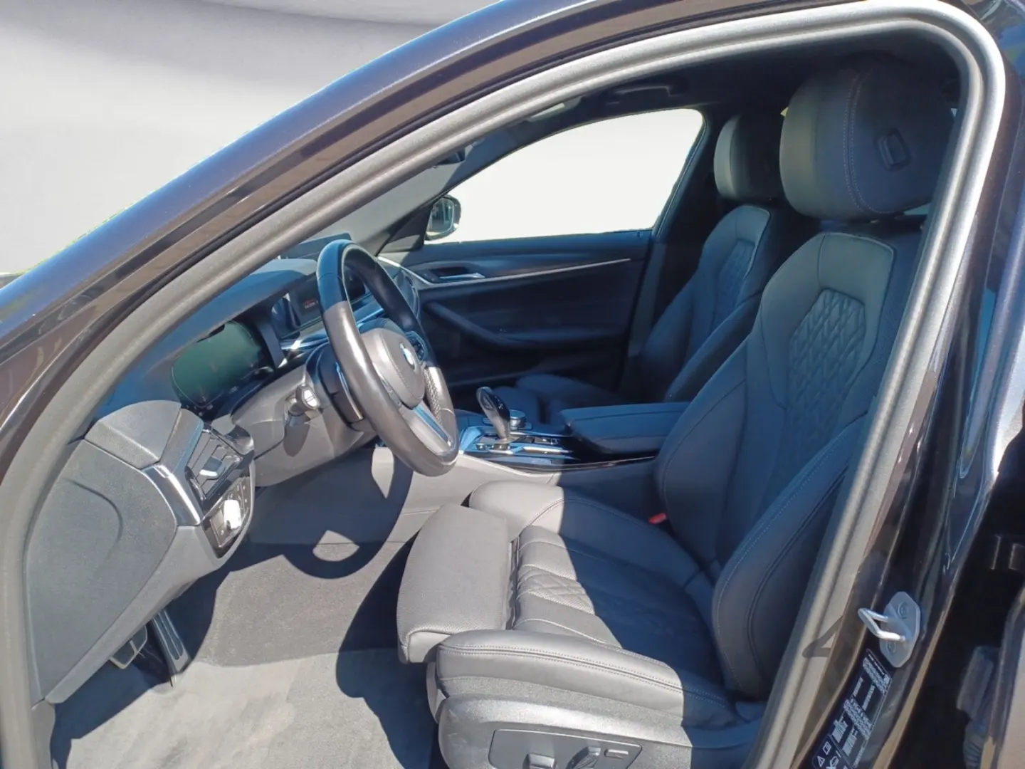 520d xDrive  MSport Shadow Navi Kamera HiFi LED