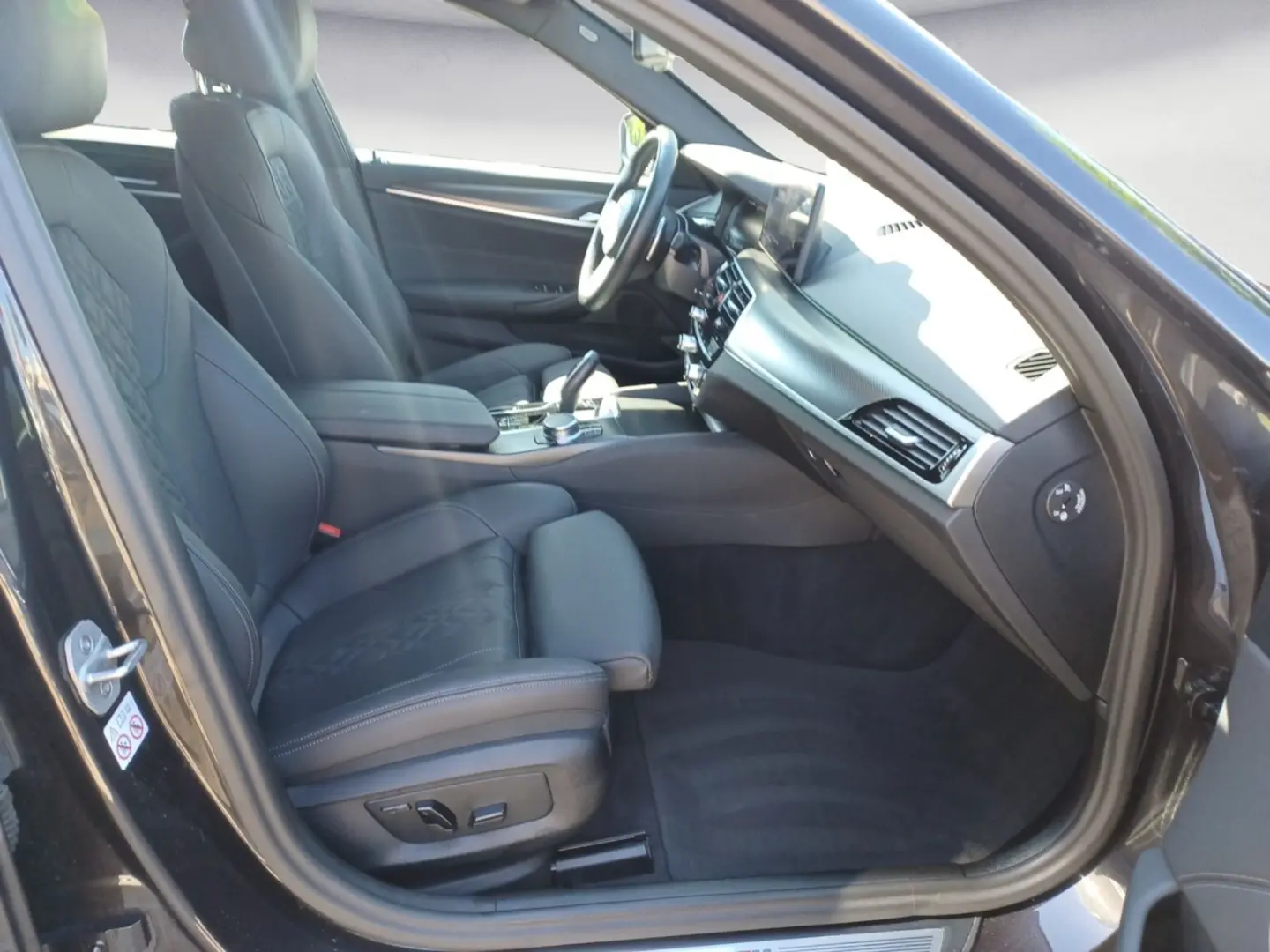 520d xDrive  MSport Shadow Navi Kamera HiFi LED