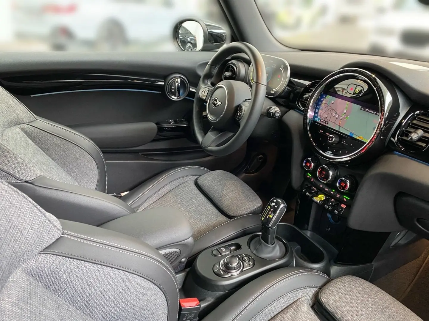 Cooper SE 3-T. Classic Navi DA LED Sportsitze