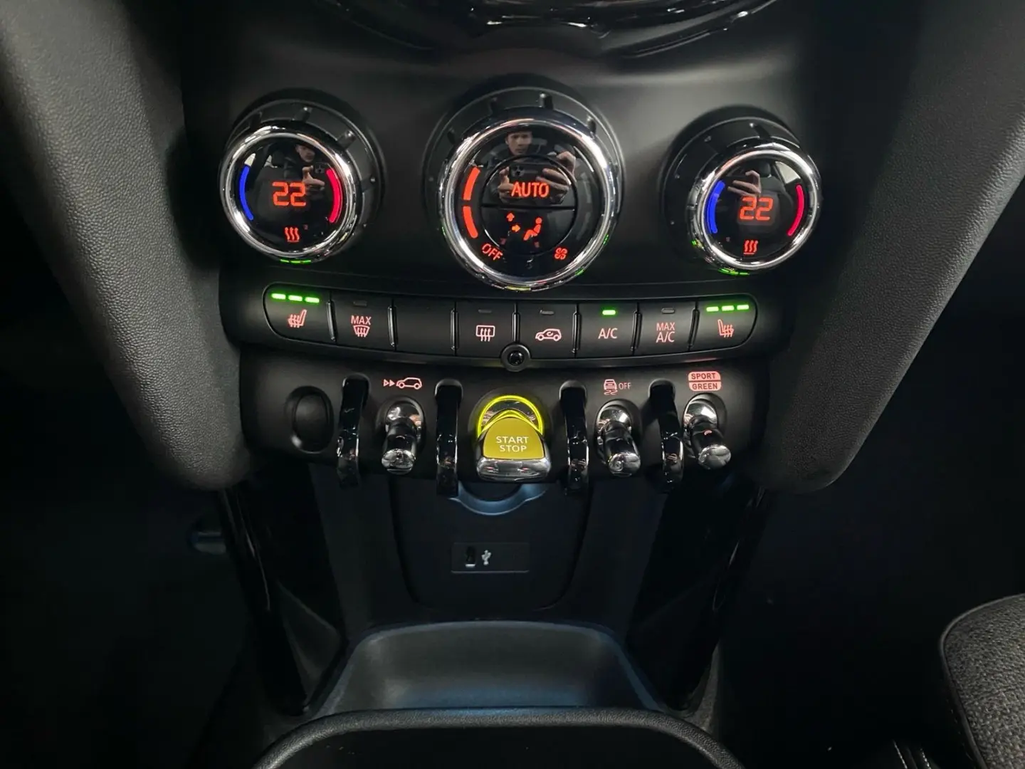 Cooper SE 3-T. Classic Navi DA LED Sportsitze