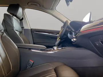 530i xDrive Limousine