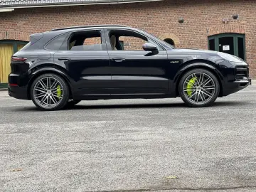 Cayenne Turbo S E-Hybrid 22 TURBO*SPORTDESIGN-AG
